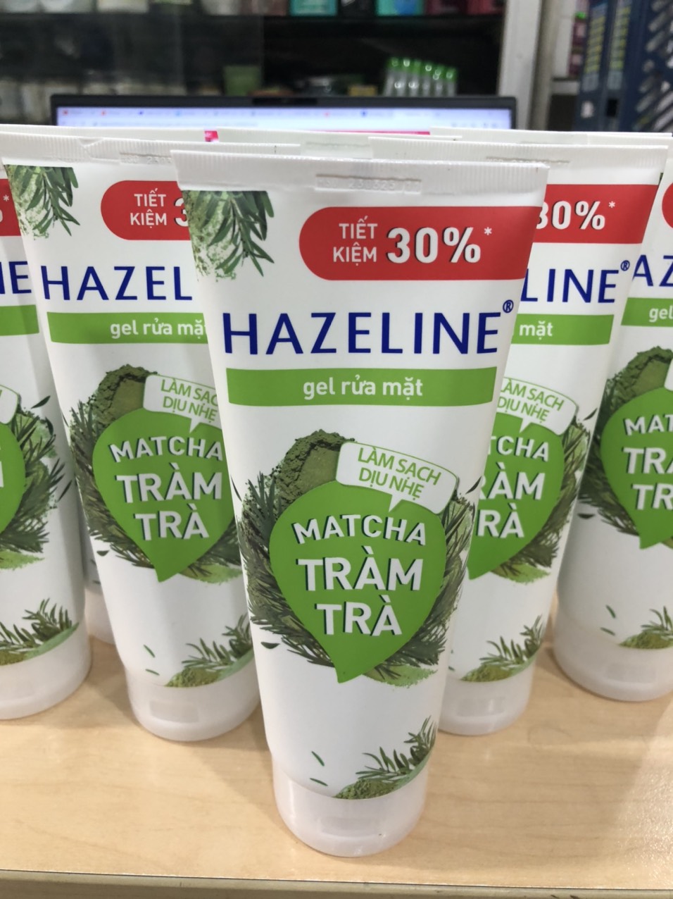 Sữa Rửa Mặt Dạng Gel Matcha Tràm Trà Ngừa Mụn Dịu Nhẹ HAZELINE 100Gr