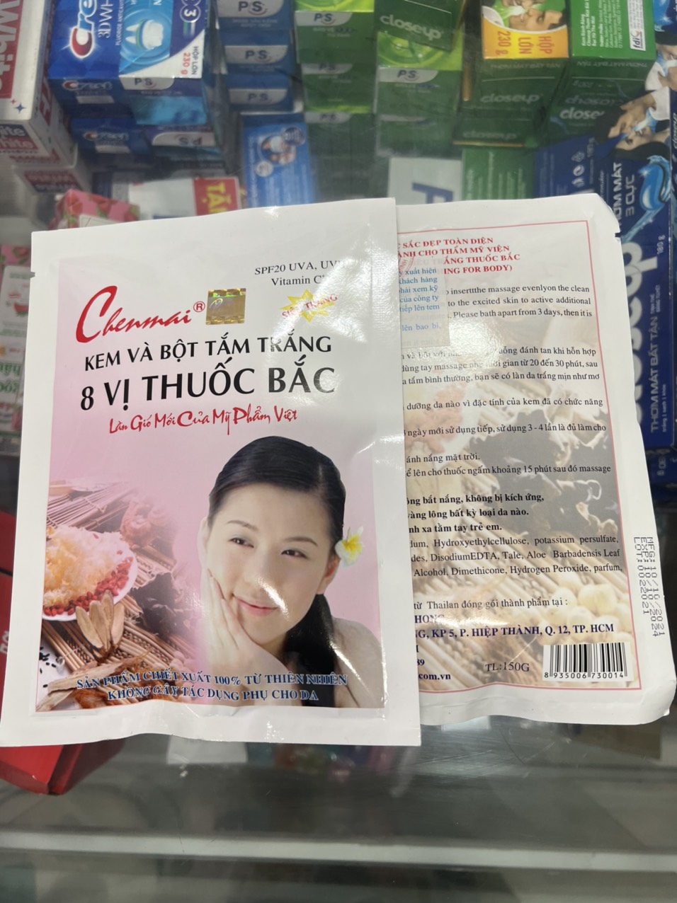Kem và bột tắm trắng 8 vị thuốc Bắc Chenmai (150g) 1