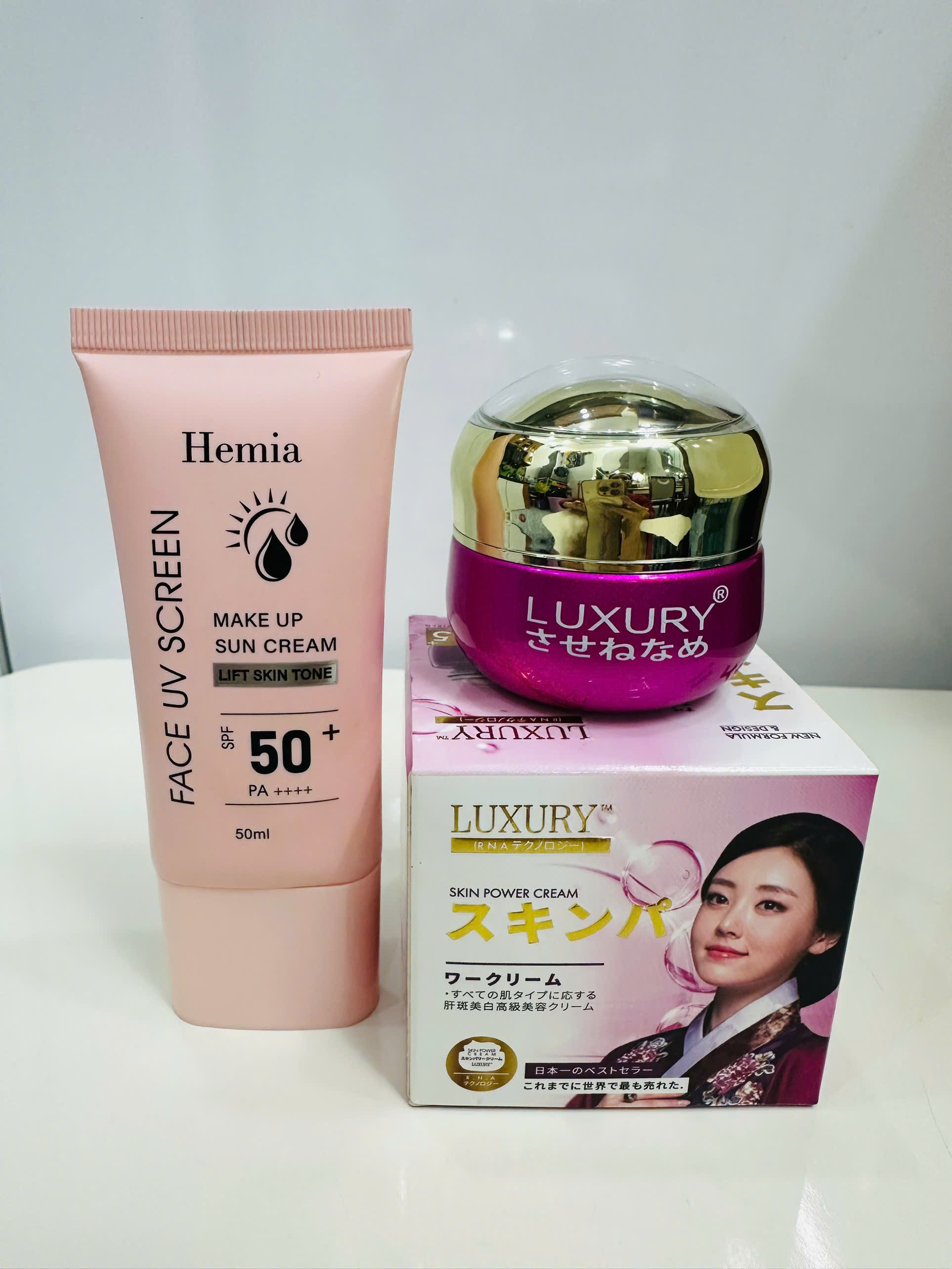 Kem LUXURY Dưỡng Trắng Da Cao Cấp Mờ Nám Tàn Nhang Đồi Mồi 35g (màu tím) + tặng kem chống nắng HQ